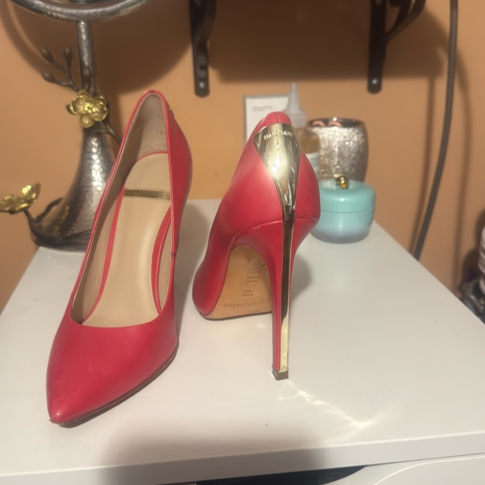 Marciano Fuchsia Pumps